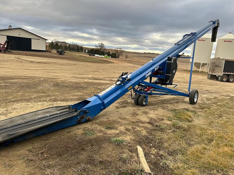 2017 Brandt 1547LP+ Equipment Image0