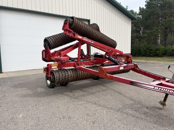 2017 Brillion WFP30 Equipment Image0