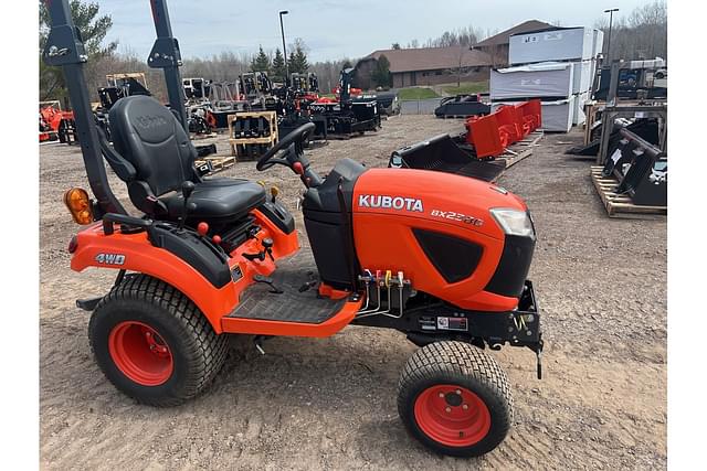 Image of Kubota BX2380 equipment image 2