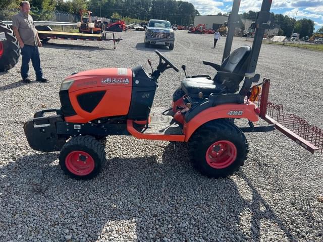 Image of Kubota BX2680 equipment image 3