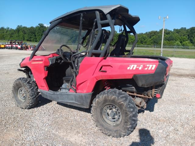Image of Can-Am Commander 800  equipment image 3