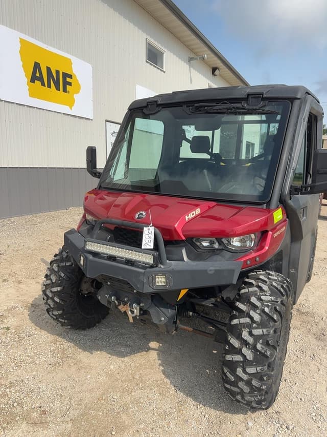 Image of Can-Am Defender XT HD8 equipment image 2
