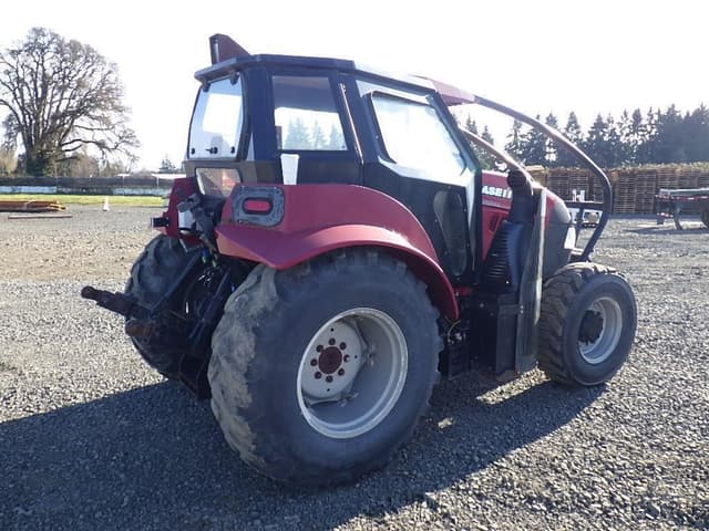 Image of Case IH Farmall 120C equipment image 4