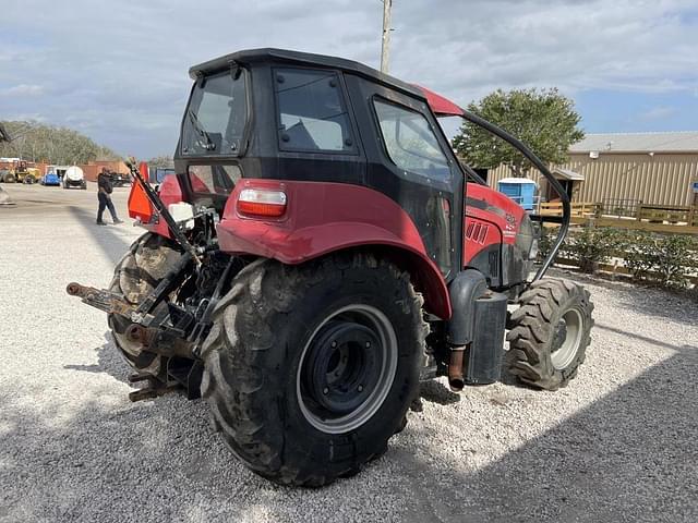 Image of Case IH Farmall 120C equipment image 3