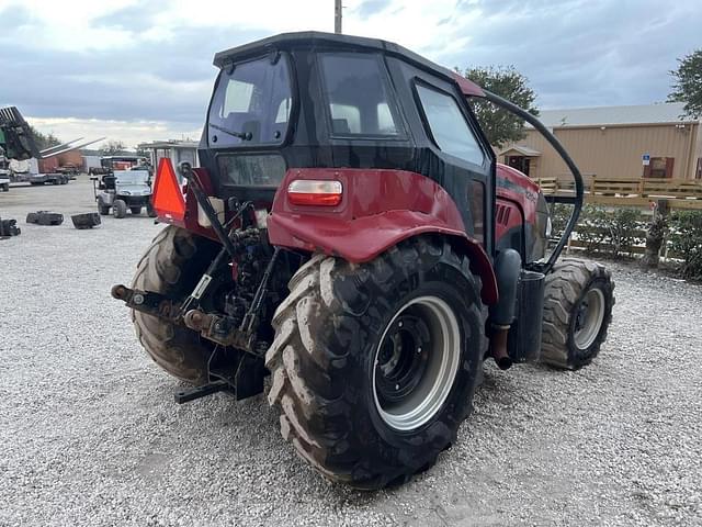 Image of Case IH Farmall 120C equipment image 3