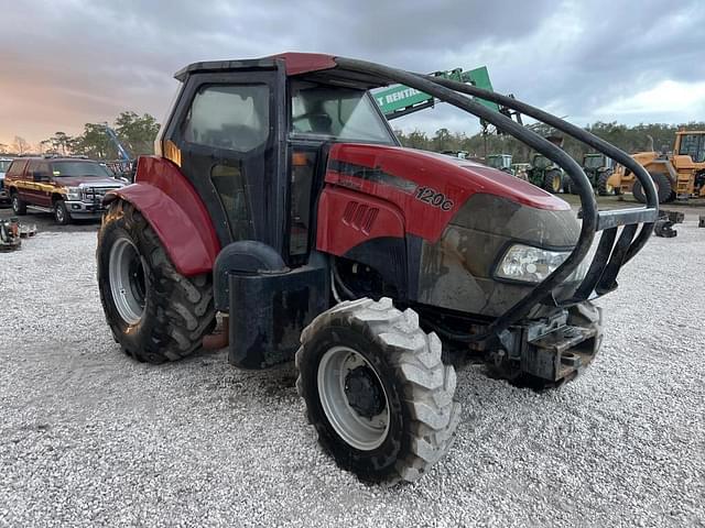 Image of Case IH Farmall 120C equipment image 4