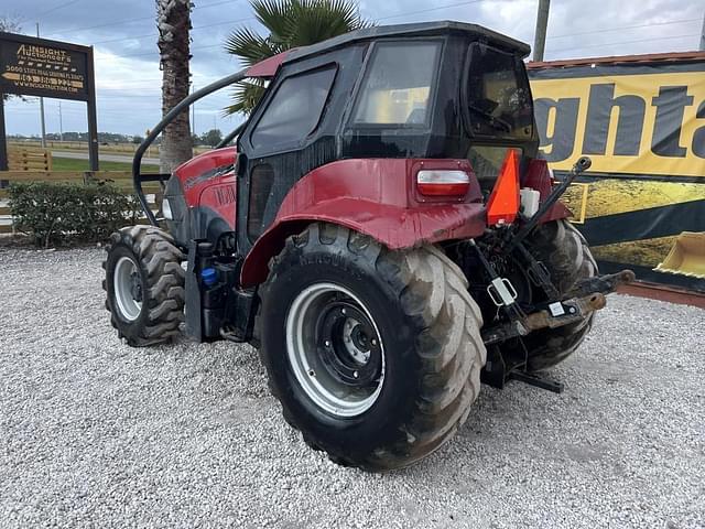 Image of Case IH Farmall 120C equipment image 1