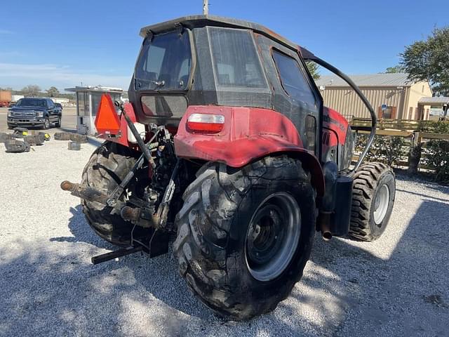 Image of Case IH Farmall 120C equipment image 3