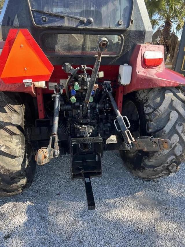 Image of Case IH Farmall 120C equipment image 2