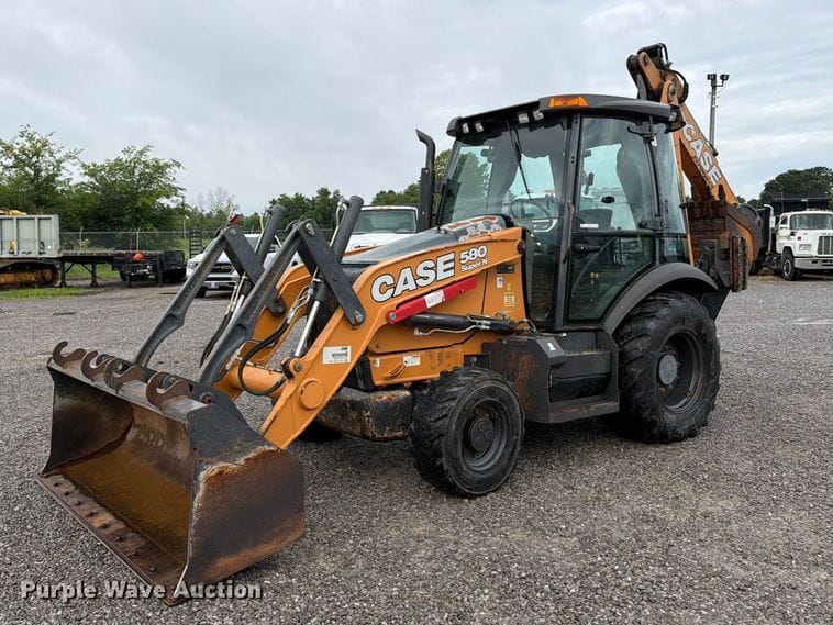 2017 Case 580 Super N Equipment Image0