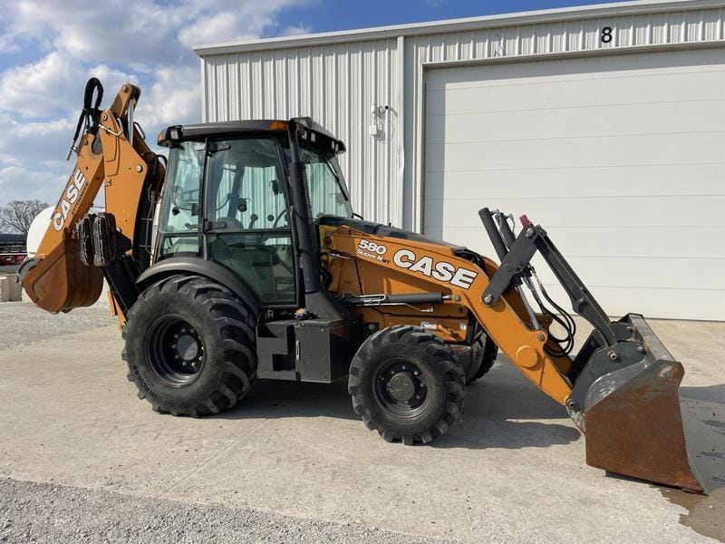 2017 Case 580 Super N Equipment Image0