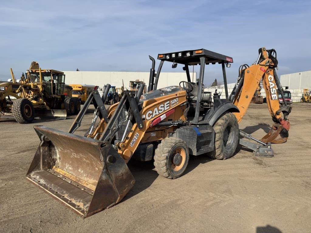 2017 Case 580 Super N Equipment Image0