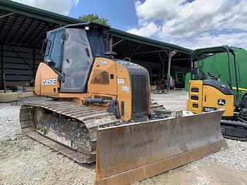 2017 Case 750M Equipment Image0