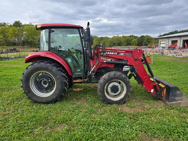 Image of Case IH Farmall 75C equipment image 2