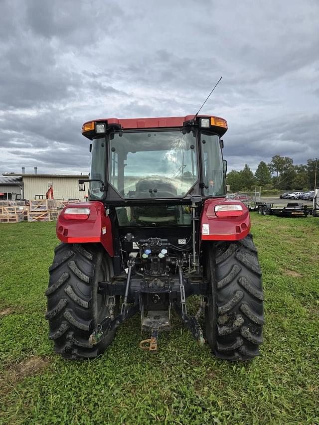 Image of Case IH Farmall 75C equipment image 4