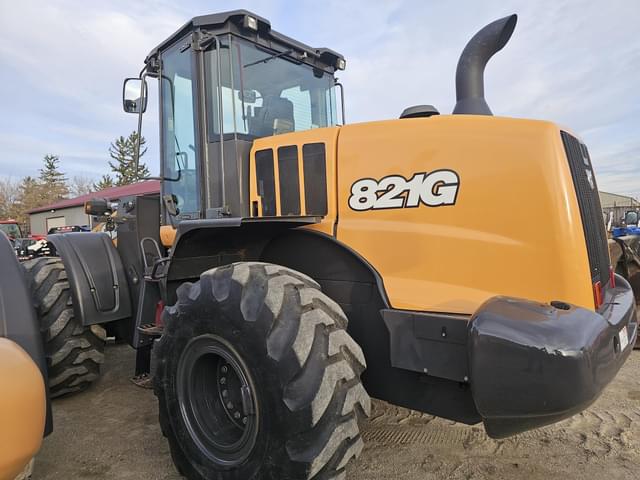 Image of Case 821G equipment image 3