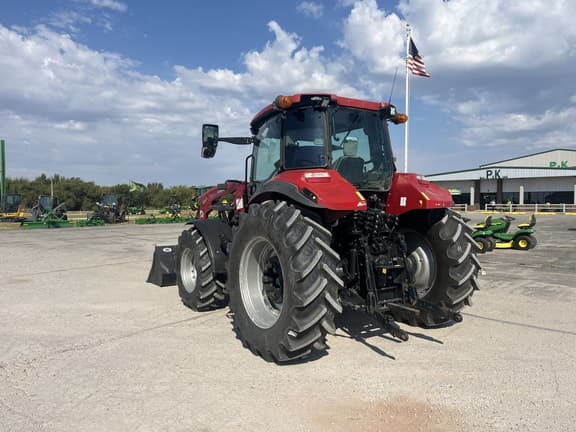 Image of Case IH Farmall 120U equipment image 2