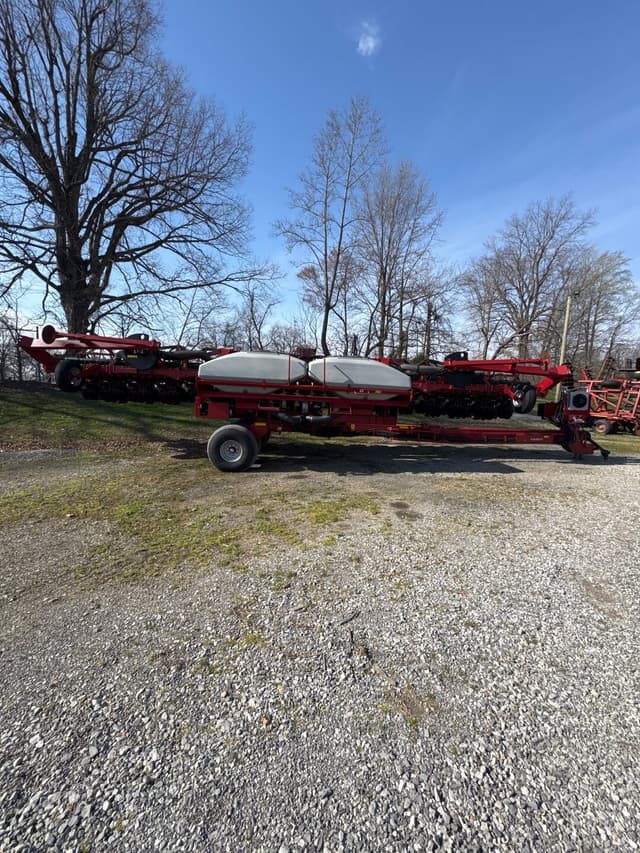 Image of Case IH 1245 equipment image 1