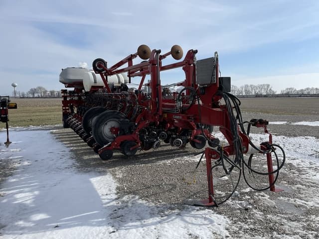 Image of Case IH 2150 equipment image 1