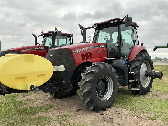 Image of Case IH Magnum 220 Primary image