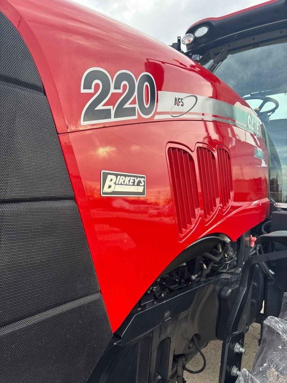 2017 Case IH Magnum 220 Equipment Image0