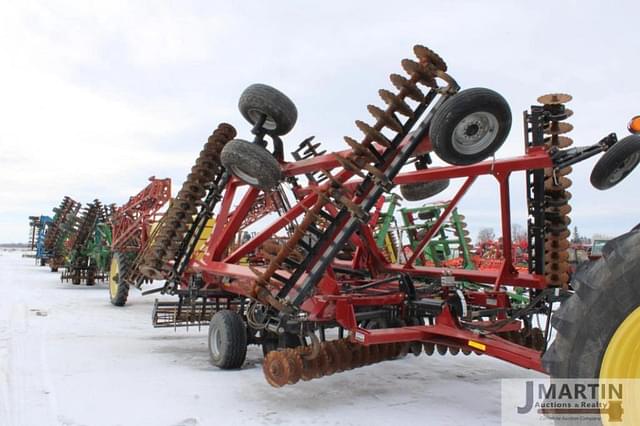 Image of Case IH 335VT equipment image 1