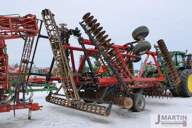 Image of Case IH 335VT equipment image 2