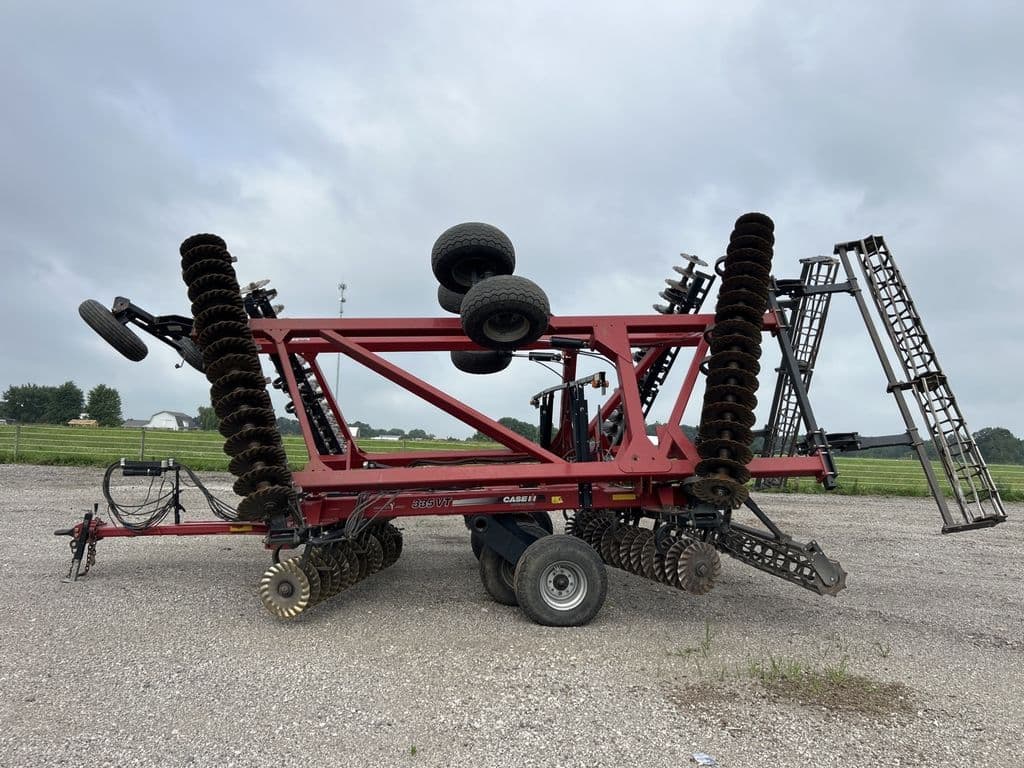 Image of Case IH 335VT Primary image