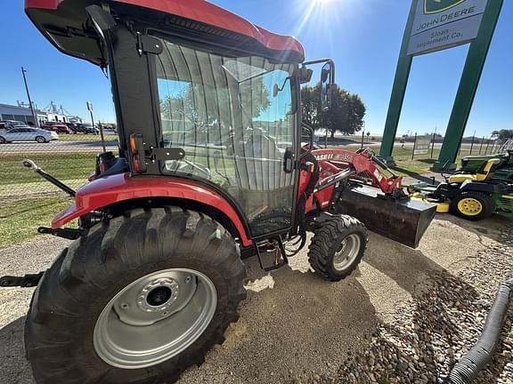 Image of Case IH Farmall 55C equipment image 3