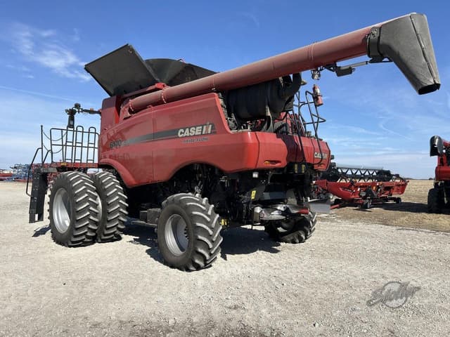 Image of Case IH 6140 equipment image 4