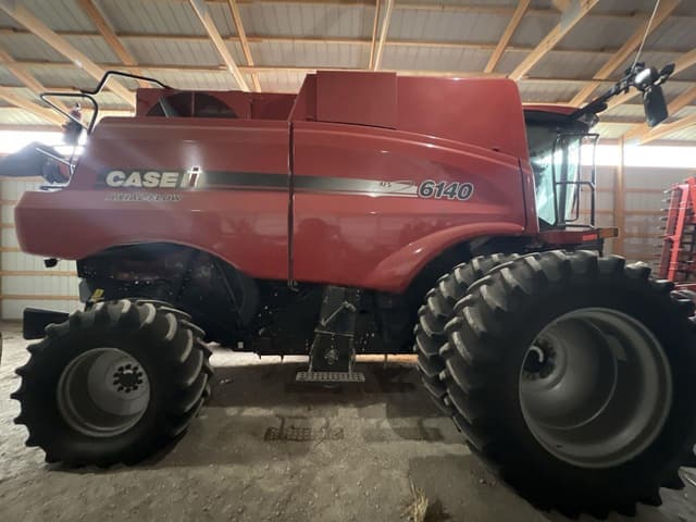 Image of Case IH 6140 equipment image 1