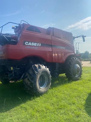 2017 Case IH 7140 Image