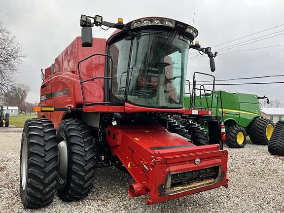 Image of Case IH 7240 equipment image 1