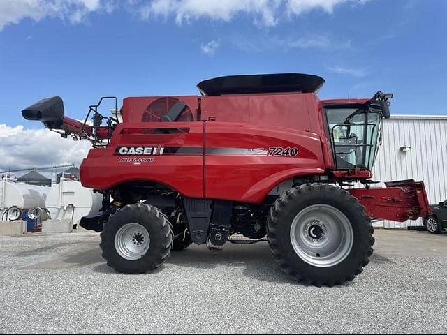 Image of Case IH 7240 equipment image 1