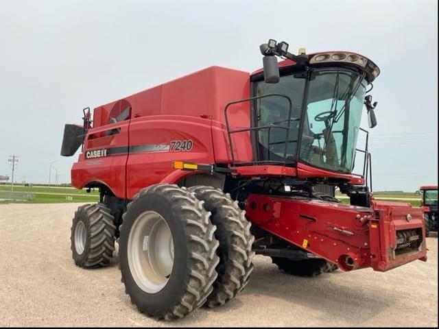 Image of Case IH 7240 equipment image 2