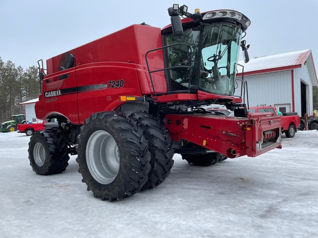Image of Case IH 7240 equipment image 3