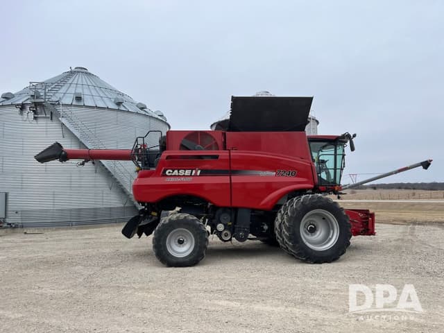 Image of Case IH 7240 equipment image 3