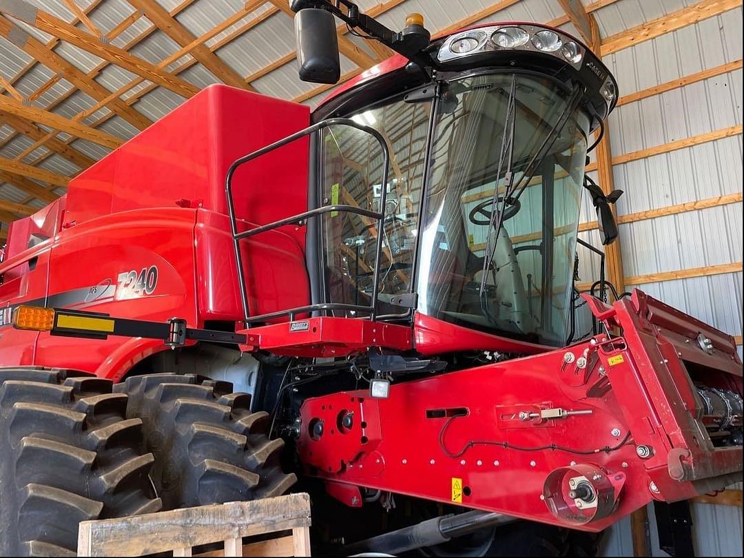 Image of Case IH 7240 Primary image