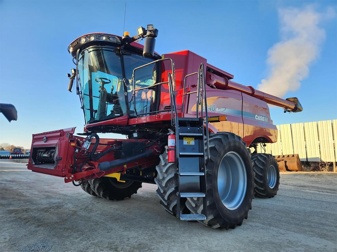 Image of Case IH 8240 Primary image