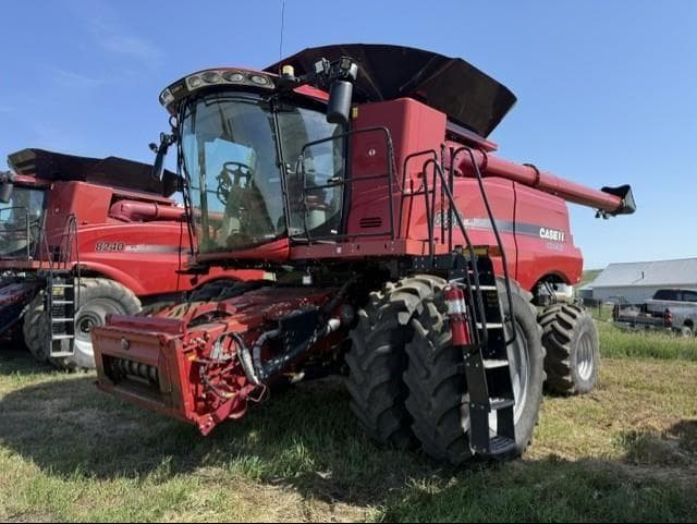 Image of Case IH 8240 Primary image