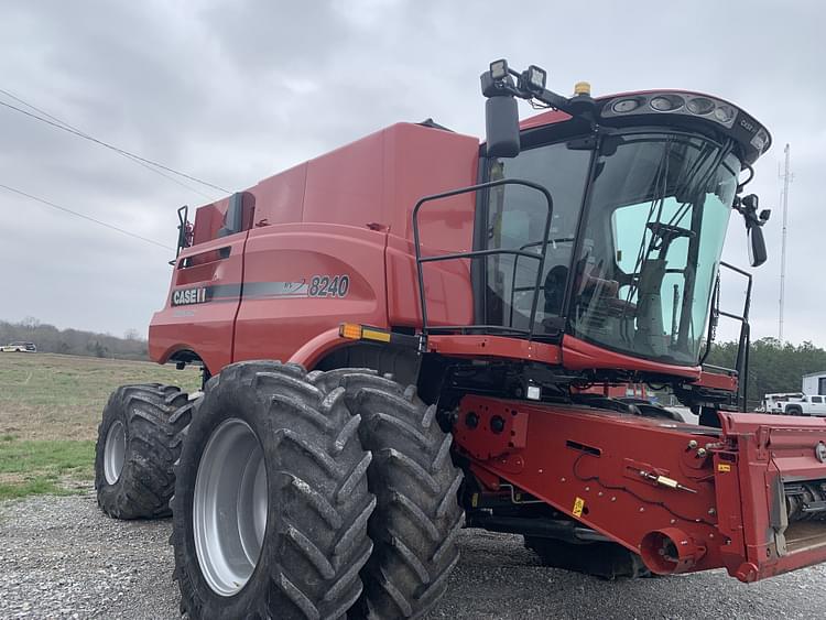 2017 Case IH 8240 Equipment Image0