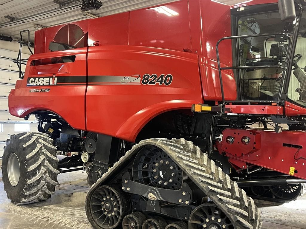 2017 Case IH 8240 Equipment Image0