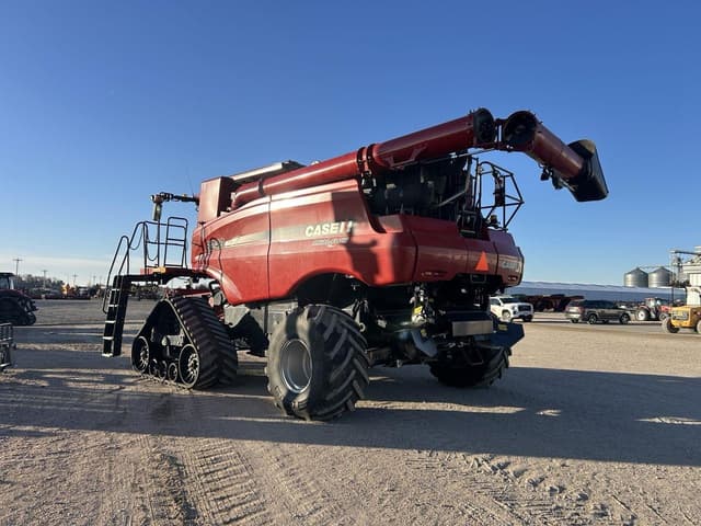 Image of Case IH 8240 equipment image 3