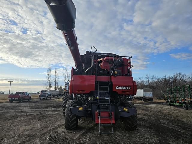 Image of Case IH 8240 equipment image 3