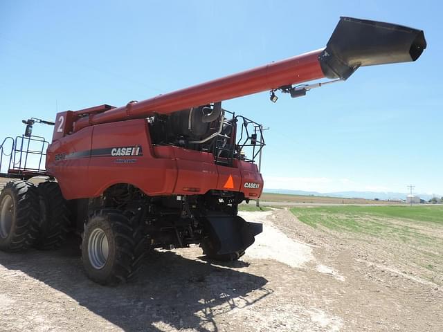 Image of Case IH 8240 equipment image 3