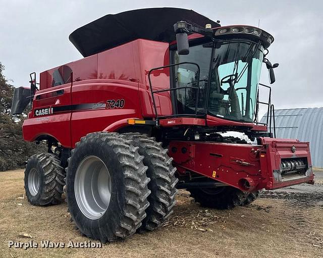 Image of Case IH 7240 equipment image 2