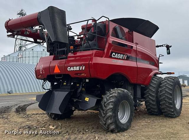 Image of Case IH 7240 equipment image 4