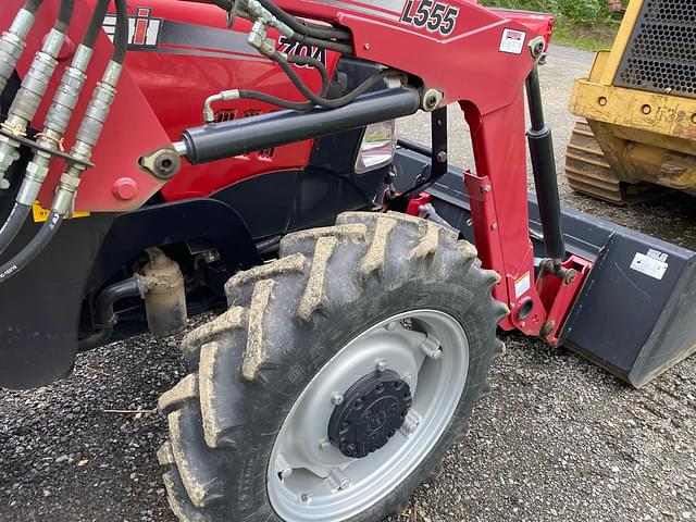 Image of Case IH Farmall 70A equipment image 3