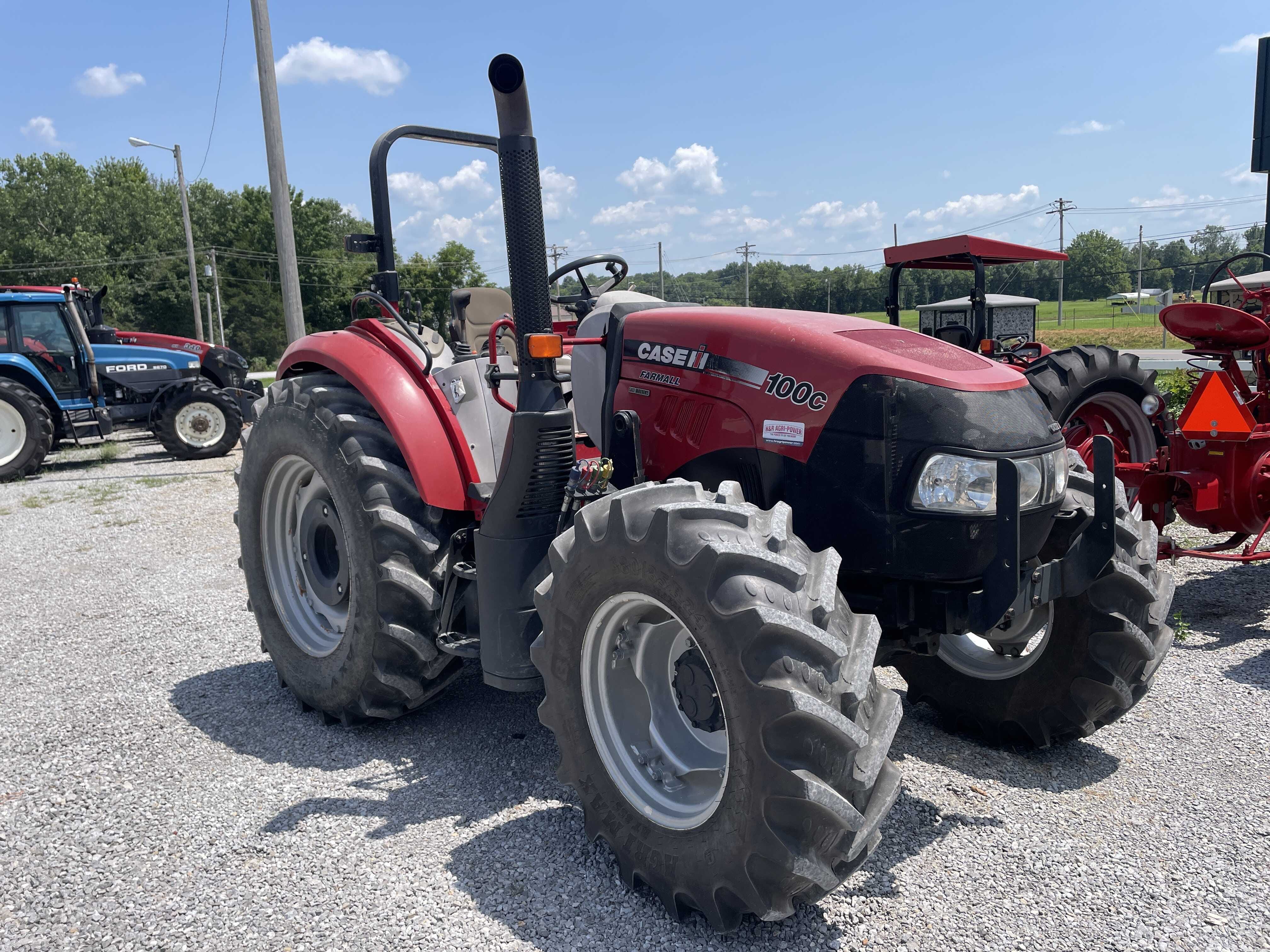 Main image Case IH Farmall 100C
