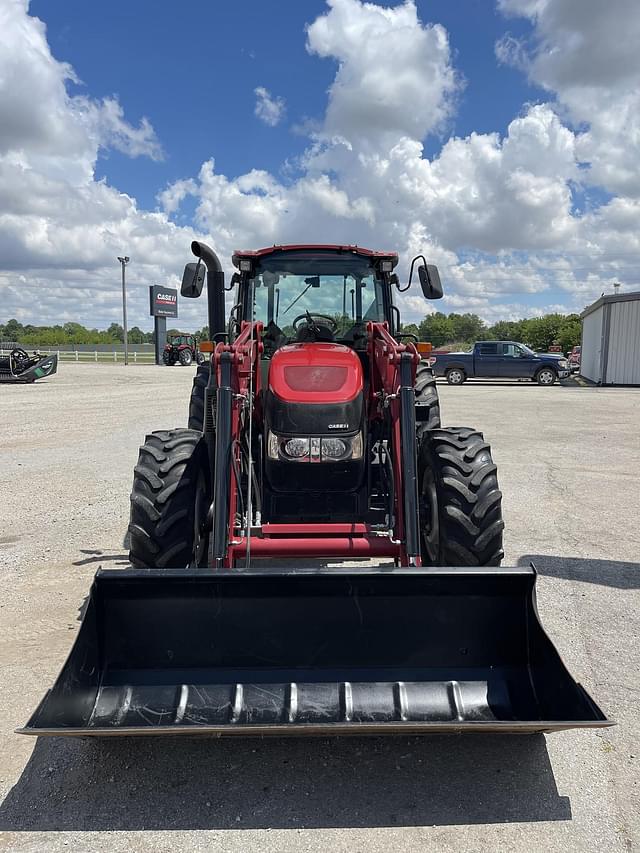 Image of Case IH Farmall 100C equipment image 1